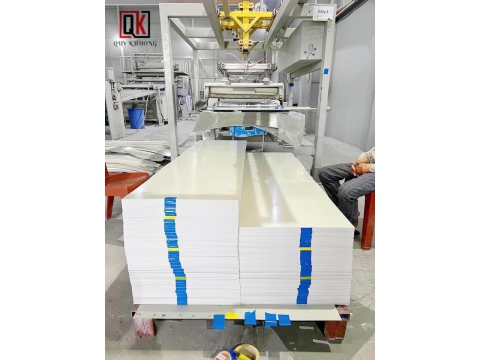 Tổng kho nhựa Quý Khương đề xuất giải pháp trang trí nội thất tấm ốp PVC nano