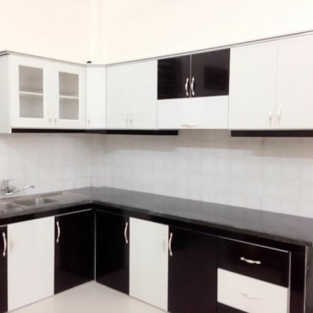 Tủ bếp đentrắng