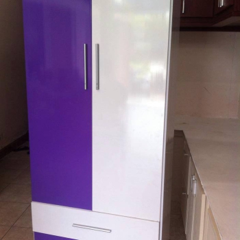 Tủ đồ Tím trắng