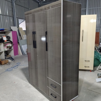 TỦ NHỰA FAMI PLAST 3 CÁNH XÁM