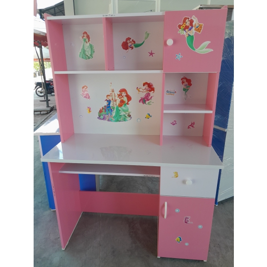 BÀN HỌC NHỰA HÌNH CÔNG CHÚA ARIA CHO BÉ